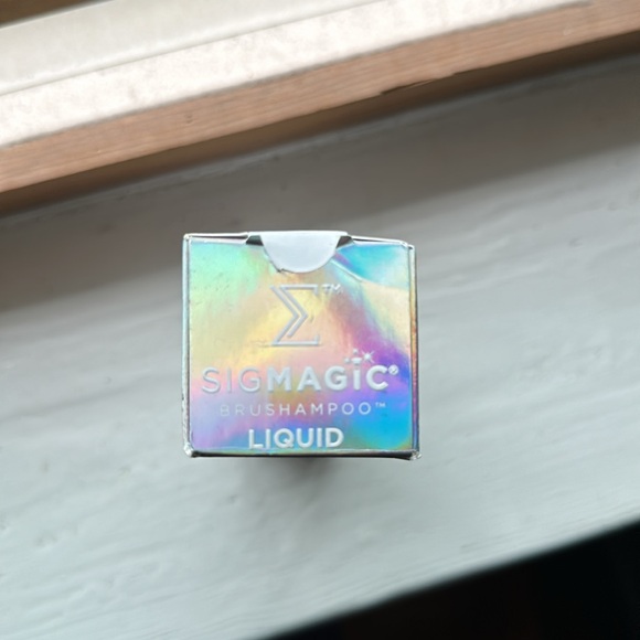 Sigma Beauty Sigmagic Foam Makeup Brush Shampoo – Makeup Brush Cleaner 5.1oz NWT - Picture 2 of 3